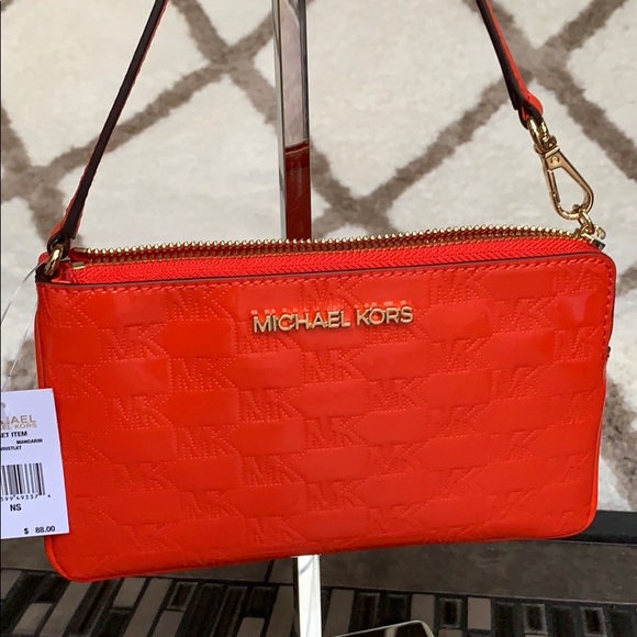 MICHAEL KORS JET SET ITEM LG GUSSET WRISTLET - Picture 14 of 16